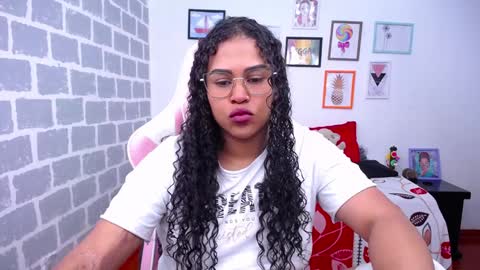 Snapshot of candyhot_sex chatting on January 8, 6:20 pm Karen online show from January 8, 6:20 pm