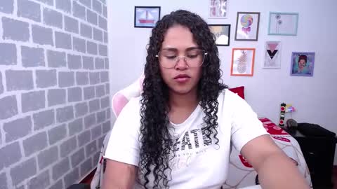 Snapshot of candyhot_sex chatting on February 11, 2:03 am Karen online show from February 11, 2:03 am