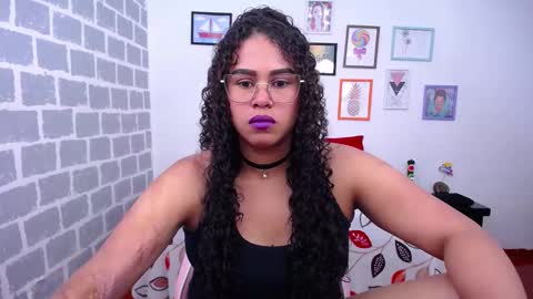 Snapshot of candyhot_sex chatting on February 24, 1:35 am Karen online show from February 24, 1:35 am