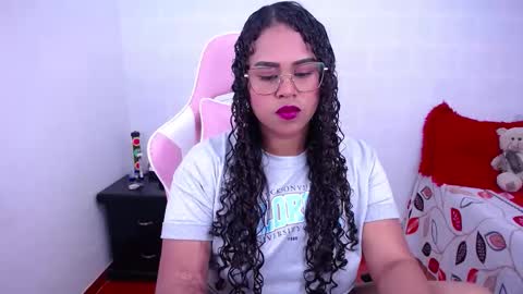 Snapshot of candyhot_sex chatting on March 20, 11:20 pm Karen online show from March 20, 11:20 pm