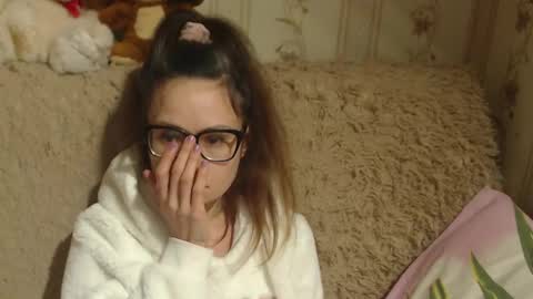 say meow and send tips  online show from December 15, 8:15 pm