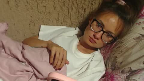 say meow and send tips  online show from September 8, 3:33 pm