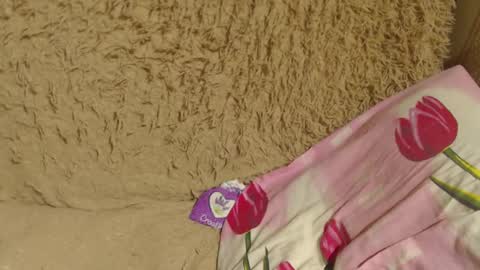 say meow and send tip  online show from December 22, 10:58 pm