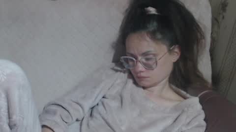 say meow and send tip  online show from April 20, 6:53 pm