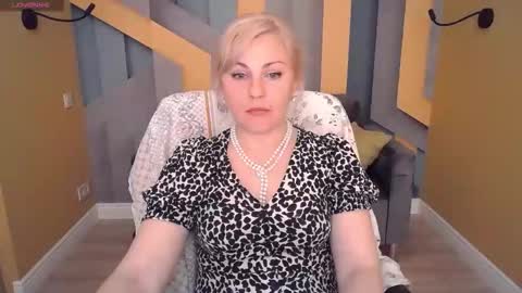 CandyLons online show from April 27, 6:39 pm