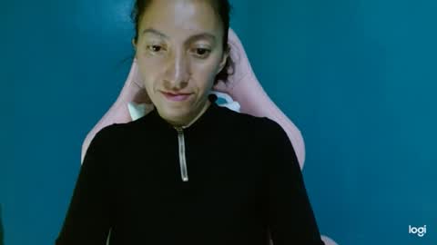 candymilfff online show from January 9, 11:06 pm