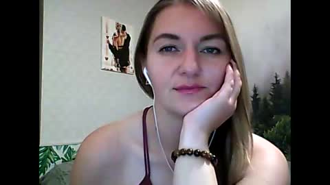 Snapshot of candyolime chatting on October 4, 8:40 pm Daisy online show from October 4, 8:40 pm