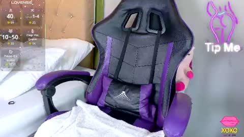 candyrose__ online show from June 26, 11:58 am