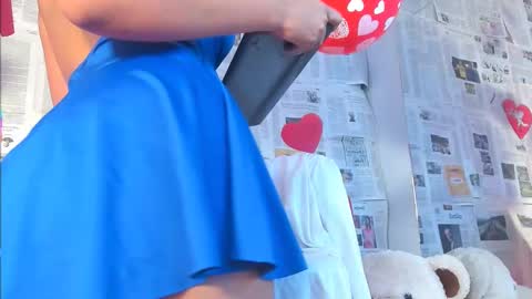 Candys Victoria online show from February 15, 9:49 am