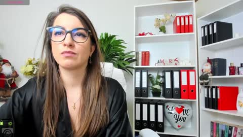 Snapshot of candywesst chatting on December 28, 7:44 am Candy My pleasure its in your hands online show from December 28, 7:44 am