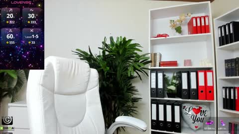 Snapshot of candywesst chatting on January 20, 4:43 am Candy My pleasure its in your hands online show from January 20, 4:43 am