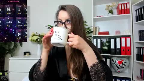 Snapshot of candywesst chatting on February 22, 9:56 am Candy My pleasure its in your hands online show from February 22, 9:56 am