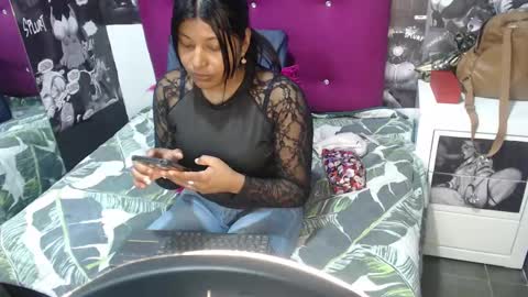 Snapshot of canela_a73 chatting on September 20, 7:37 pm Canela online show from September 20, 7:37 pm