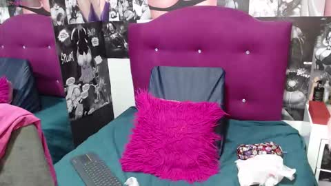Snapshot of canela_a73 chatting on September 22, 6:54 pm Canela online show from September 22, 6:54 pm