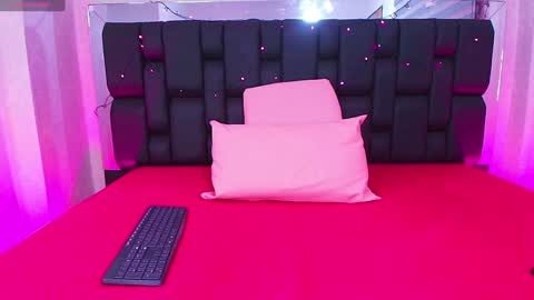 Aura  online show from January 31, 11:56 am