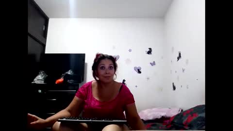 CANELA online show from October 17, 10:56 pm