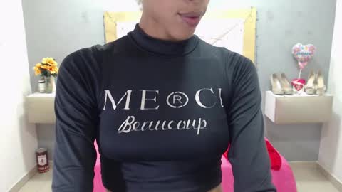 Snapshot of canella_hotx chatting on January 2, 5:39 pm Canela online show from January 2, 5:39 pm