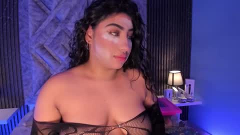 GABRIELA LOPEZ online show from September 24, 5:00 am