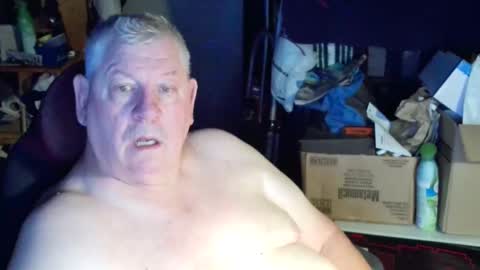 Snapshot of canoelicker69 chatting on September 21, 10:50 am canoelicker69 online show from September 21, 10:50 am