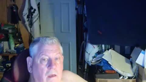 Snapshot of canoelicker69 chatting on September 25, 11:41 pm canoelicker69 online show from September 25, 11:41 pm