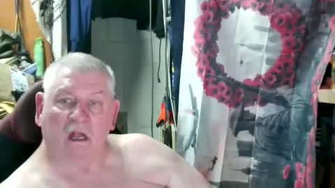 canoelicker69 online show from April 21, 6:55 pm