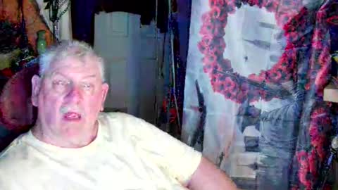 canoelicker69 online show from April 23, 7:05 pm