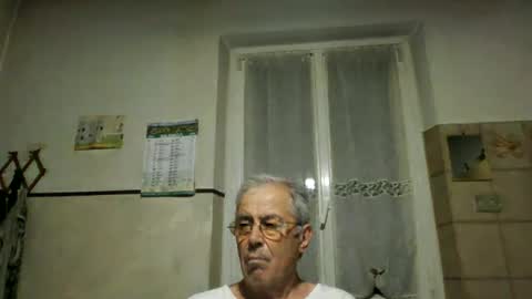 Snapshot of cantera577 chatting on June 18, 9:41 pm cantera577 online show from June 18, 9:41 pm