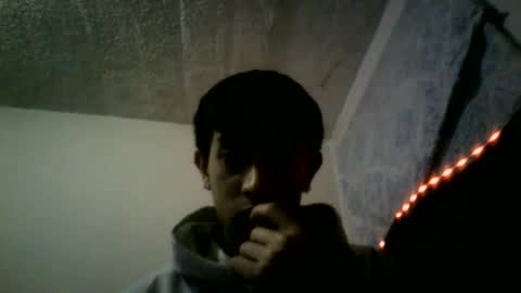 Snapshot of caos_mod chatting on May 28, 8:00 am CAOS online show from May 28, 8:00 am