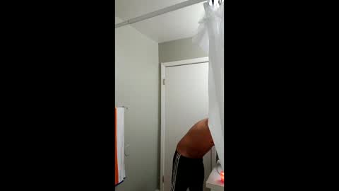 capetillomarco115 online show from March 18, 8:39 am