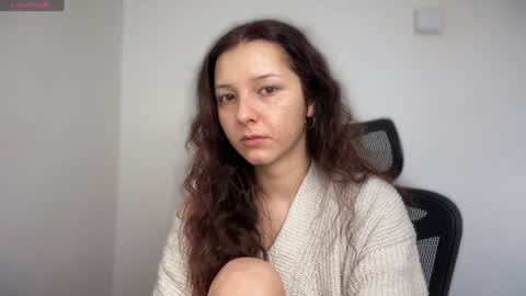 Emma online show from December 11, 12:23 pm