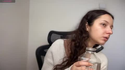 Emma online show from February 10, 11:25 am