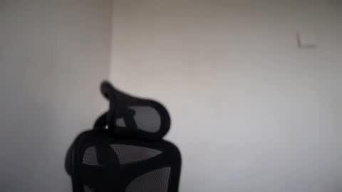 Emma online show from October 3, 7:27 am