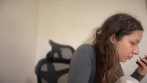 Emma online show from November 5, 6:35 am