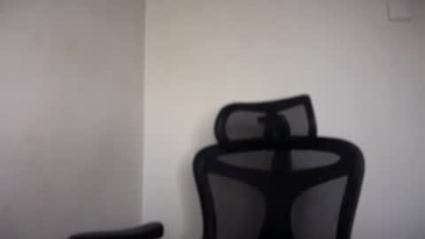 Emma online show from December 5, 6:11 am