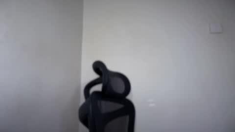 Emma online show from December 23, 6:33 am