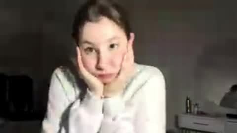 May online show from April 8, 6:52 pm