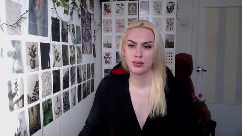 Snapshot of capricious00scorpio chatting on March 18, 12:30 pm Capricious Scorpio Afa online show from March 18, 12:30 pm