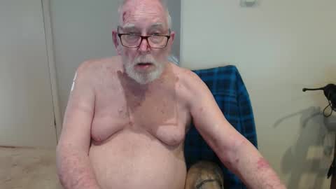 capt5105 online show from October 12, 11:04 pm