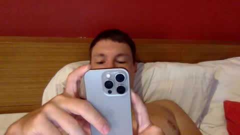 Snapshot of capt_oliver chatting on November 15, 5:49 am follow my twitter online show from November 15, 5:49 am