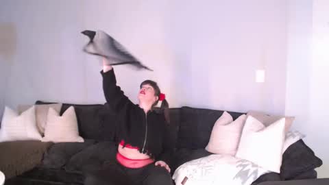 Remi Ferdinand online show from March 20, 6:07 am