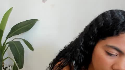 Snapshot of caraiosh_ chatting on July 7, 2:21 pm Cara online show from July 7, 2:21 pm