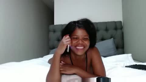 Snapshot of caramelbbe chatting on March 10, 9:07 pm fifi online show from March 10, 9:07 pm