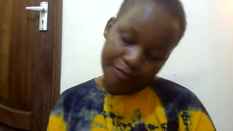 Snapshot of caramelbetty chatting on June 5, 1:17 pm Betty online show from June 5, 1:17 pm