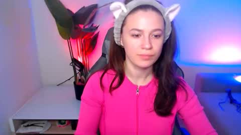 Mary online show from February 6, 4:50 am