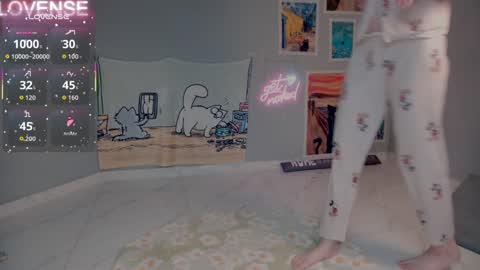 NONA    follow online show from September 21, 6:15 am