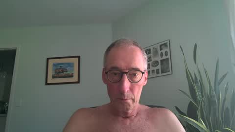 Caressluving online show from July 12, 8:55 pm