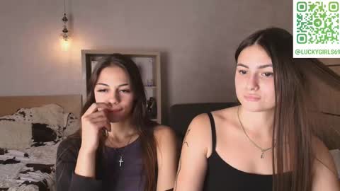 caressyourself online show from September 26, 2:21 pm