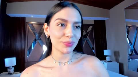 Snapshot of carina_rossi chatting on January 9, 2:29 pm Carina online show from January 9, 2:29 pm