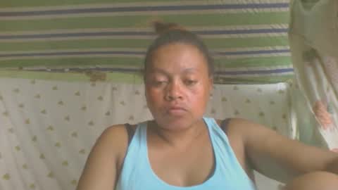 carinesexy69 online show from April 1, 11:00 am