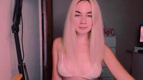 Carin online show from September 23, 7:17 pm